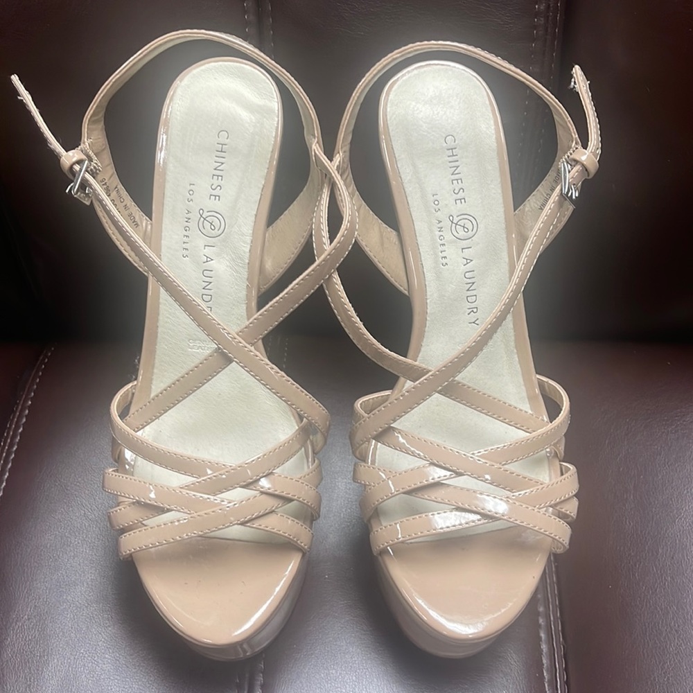 Chinese Laundry Nude Shoes Size 7.5. Good condition and worn only once